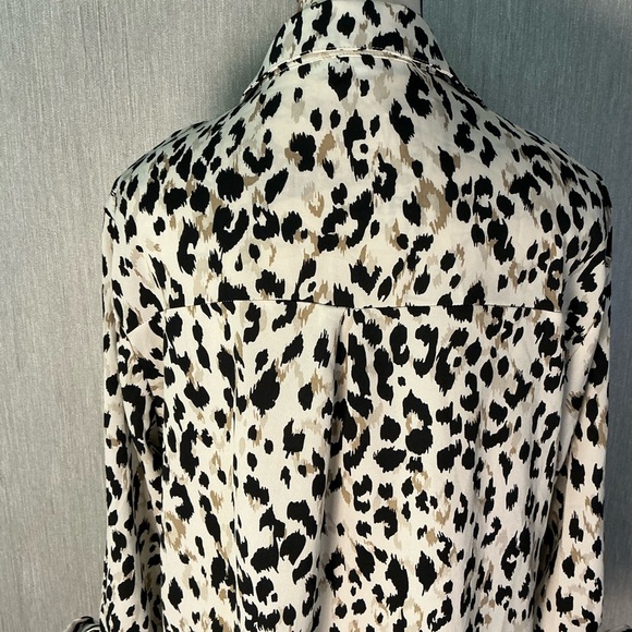 She+Sky Leopard Print Wrap Blouse Size Large - Picture 9 of 12